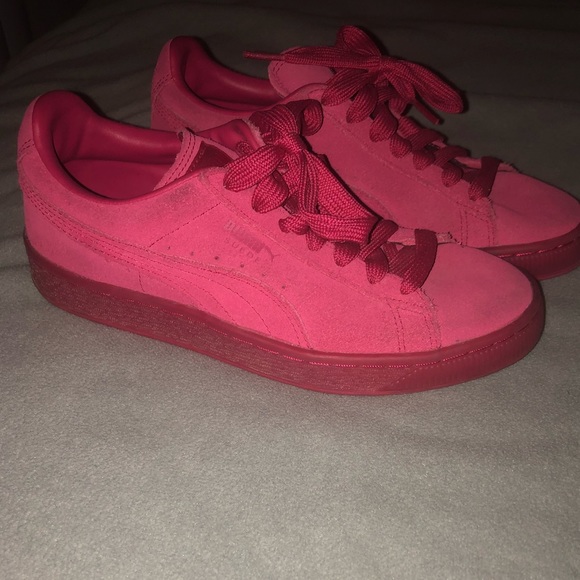 Rose Red/Hibiscus Suede Puma Shoes - Picture 3 of 8